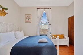 6 Bed Whole House In Chicagolands Trendy Berwyn 6 Bedroom Home