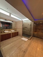 Puri Ratu Jimbaran Villa By Betterplace