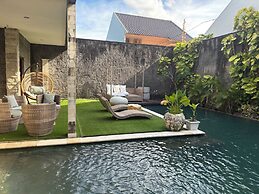 Puri Ratu Jimbaran Villa By Betterplace