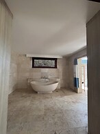 Puri Ratu Jimbaran Villa By Betterplace