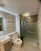 Teak GSR - Dusit Grand Park 2