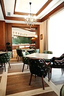 Hill Chalet Hotel & Resort