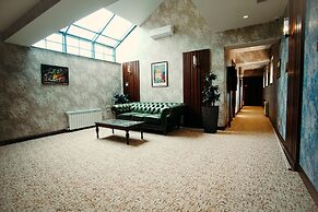 Hill Chalet Hotel & Resort