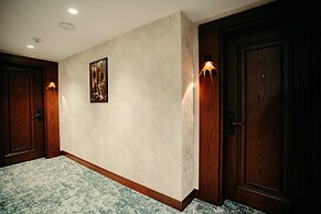 Hill Chalet Hotel & Resort