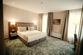 Hill Chalet Hotel & Resort