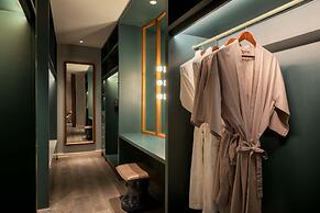 The ERAVATI Sule Grand Yangon