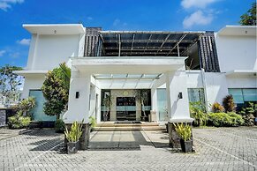 Capital O 94619 Bunda Hotel