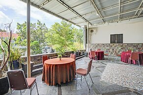 Capital O 94619 Bunda Hotel