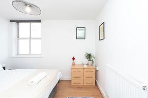 Cozy Southampton Apartment in Prime Location