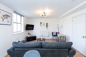 Cozy Southampton Apartment in Prime Location