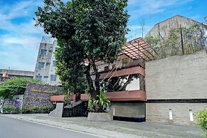 Collection O near MRT Cipete Raya former