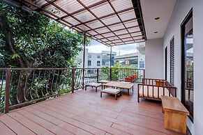 Collection O near MRT Cipete Raya former