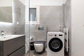 Cozyopolis - Timeless 3-BR in Athens