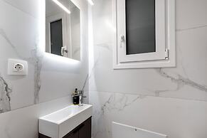 Cozyopolis - Timeless 3-BR in Athens