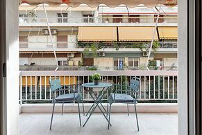 Cozyopolis - Timeless 3-BR in Athens
