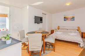 Apartments Ladika