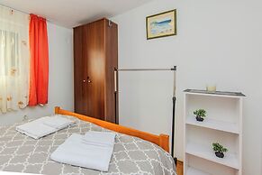 Apartments Ladika
