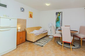 Apartments Ladika
