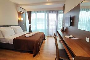 Semitronix Hotel