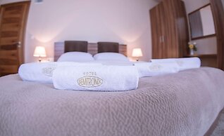 Semitronix Hotel