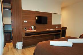 Semitronix Hotel