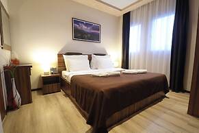 Semitronix Hotel