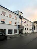 Arctic Boutique Hotel by STAY 9750