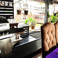 Sabai Sabai Liveaboard Bangkok