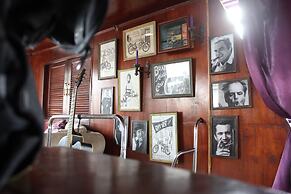 Sabai Sabai Liveaboard Bangkok
