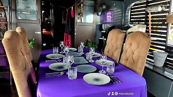 Sabai Sabai Liveaboard Bangkok