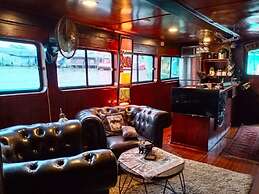 Sabai Sabai Liveaboard Bangkok