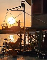 Sabai Sabai Liveaboard Bangkok