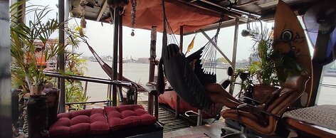 Sabai Sabai Liveaboard Bangkok