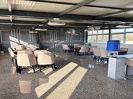 Housr 36 Studio Rooms Bangalore Near Leela Palace