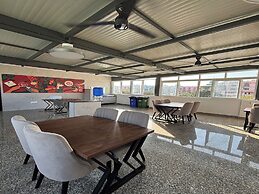 Housr 36 Studio Rooms Bangalore Near Leela Palace