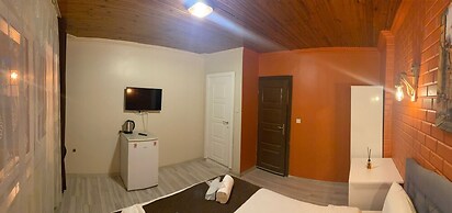 Taksim BrickTown Suite