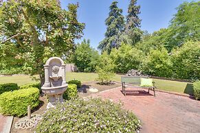 8 Mi to Dtwn: Spacious Home w/ Fire Pit in Fresno!