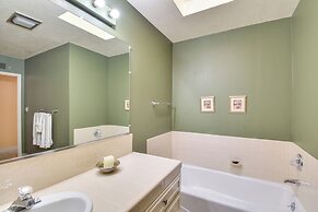 8 Mi to Dtwn: Spacious Home w/ Fire Pit in Fresno!