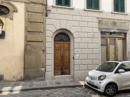 San Gallo Apartment by Mamo Florence