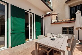 San Gallo Apartment by Mamo Florence