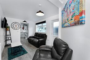 Grove Apartments