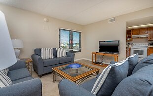Island Winds East 211 3 Bedroom Condo