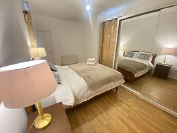 London City Escape With 2 Bedrooms