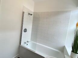London City Escape With 2 Bedrooms