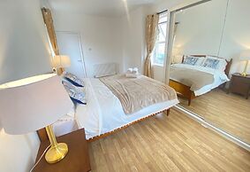 London City Escape With 2 Bedrooms