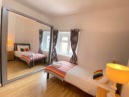 London City Escape With 2 Bedrooms