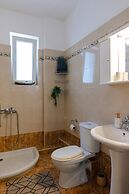 La Hacienda Cozy Home