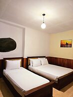Blackwood Hotel and View Bungalow