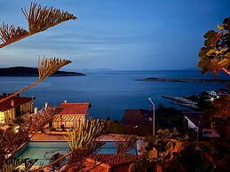 Miromara Hotel Karaburun
