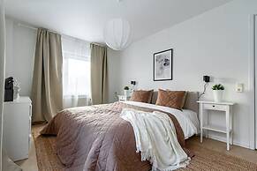 Affordable SoFo Stays